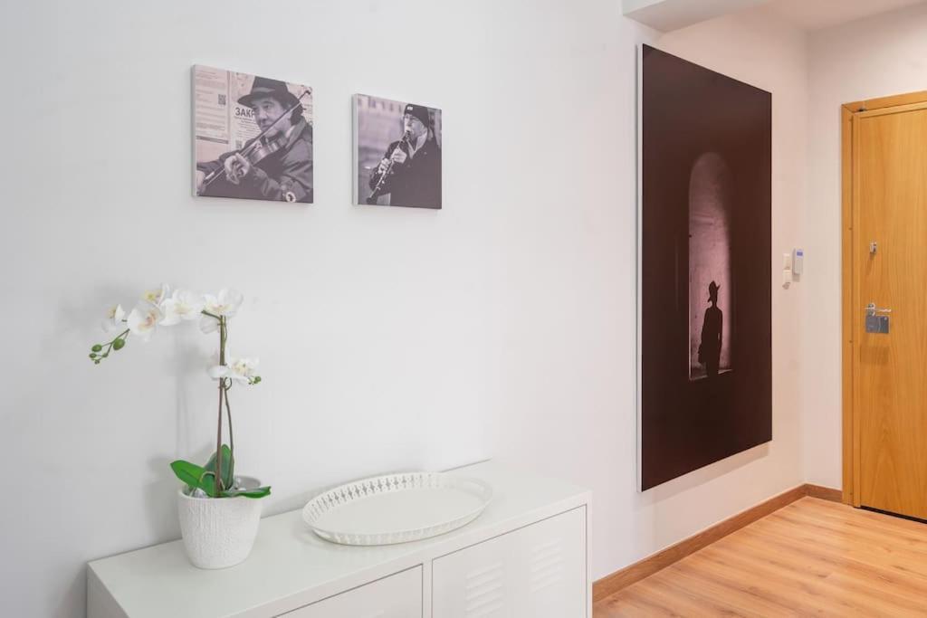 Modernised Athenian Apartment /W 2Br & 2Ba Εξωτερικό φωτογραφία