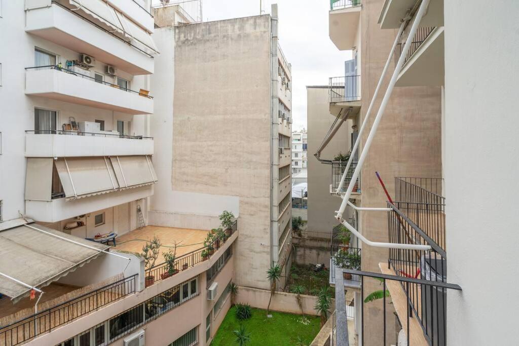 Modernised Athenian Apartment /W 2Br & 2Ba Εξωτερικό φωτογραφία
